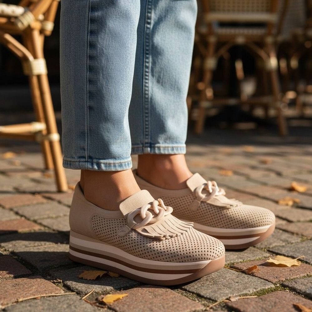 Softwaves Cadie Womens 40/US 9 Kiltie Platform Loafers Beige Suede